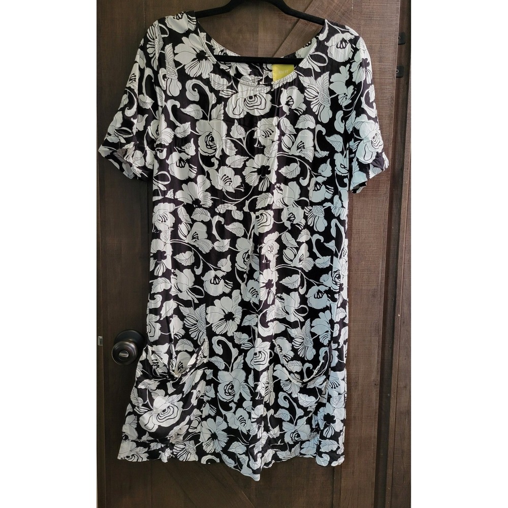 Maeve Anthropologie Black White Floral Shift Dress Short Sleeve Size 8 Pocket